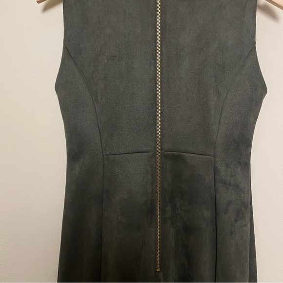 NWT  Calvin Klein Elegant Olive Green Suede Sheath Sleeveless Midi Dress Sz 8 - Picture 10 of 15